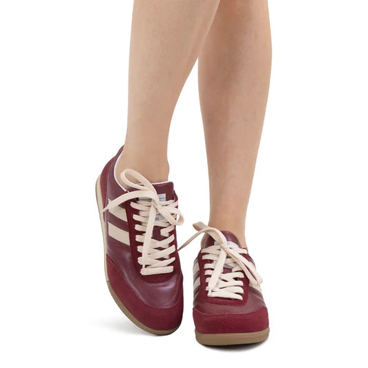 Lia Line Leather Sneakers