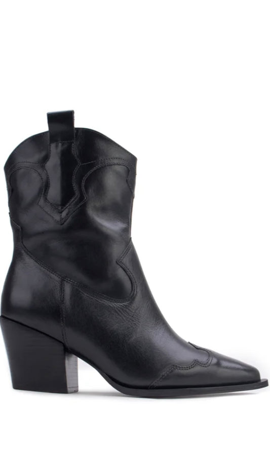 Women’s Western Leather Boots by Lia Line | Short Cowboy-Style Boots